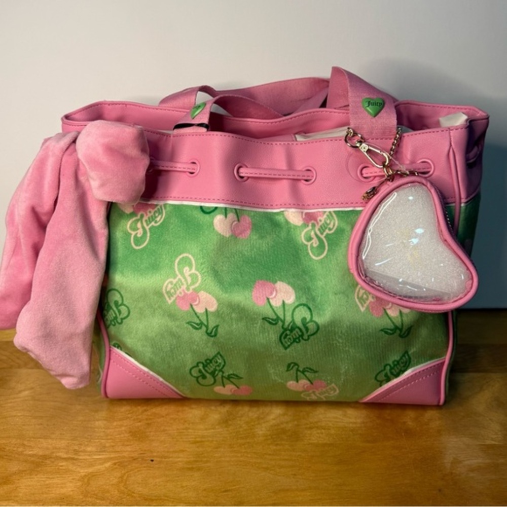 Juicy Couture Daydreamer Tote Green Cherry Velour Pink Trim Heart Pouch NWT